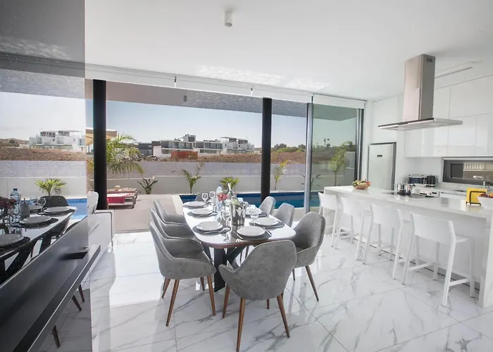 Vila Anassa Seaview - Stunning Panoramic Views